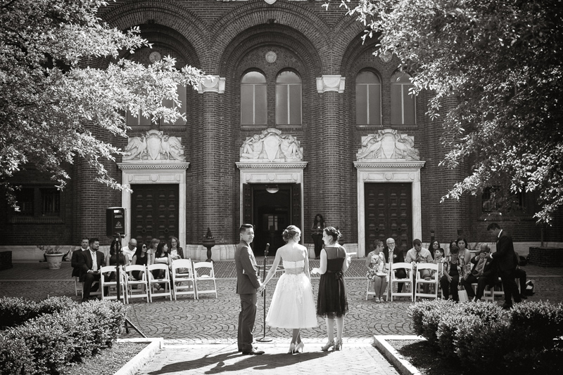 21_stoner_courtyard_philadelphia_wedding