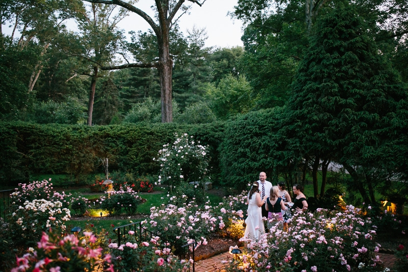Outdoor garden wedding was held at the Appleford Estate.