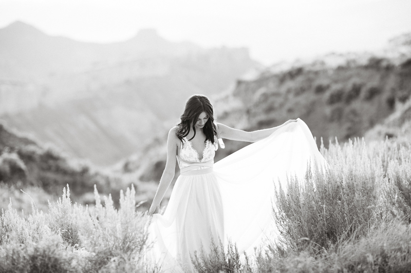 Montana bride in stunning landscape
