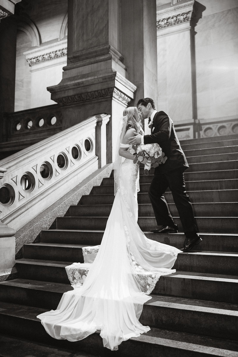 Philadelphia City Hall Wedding Photos