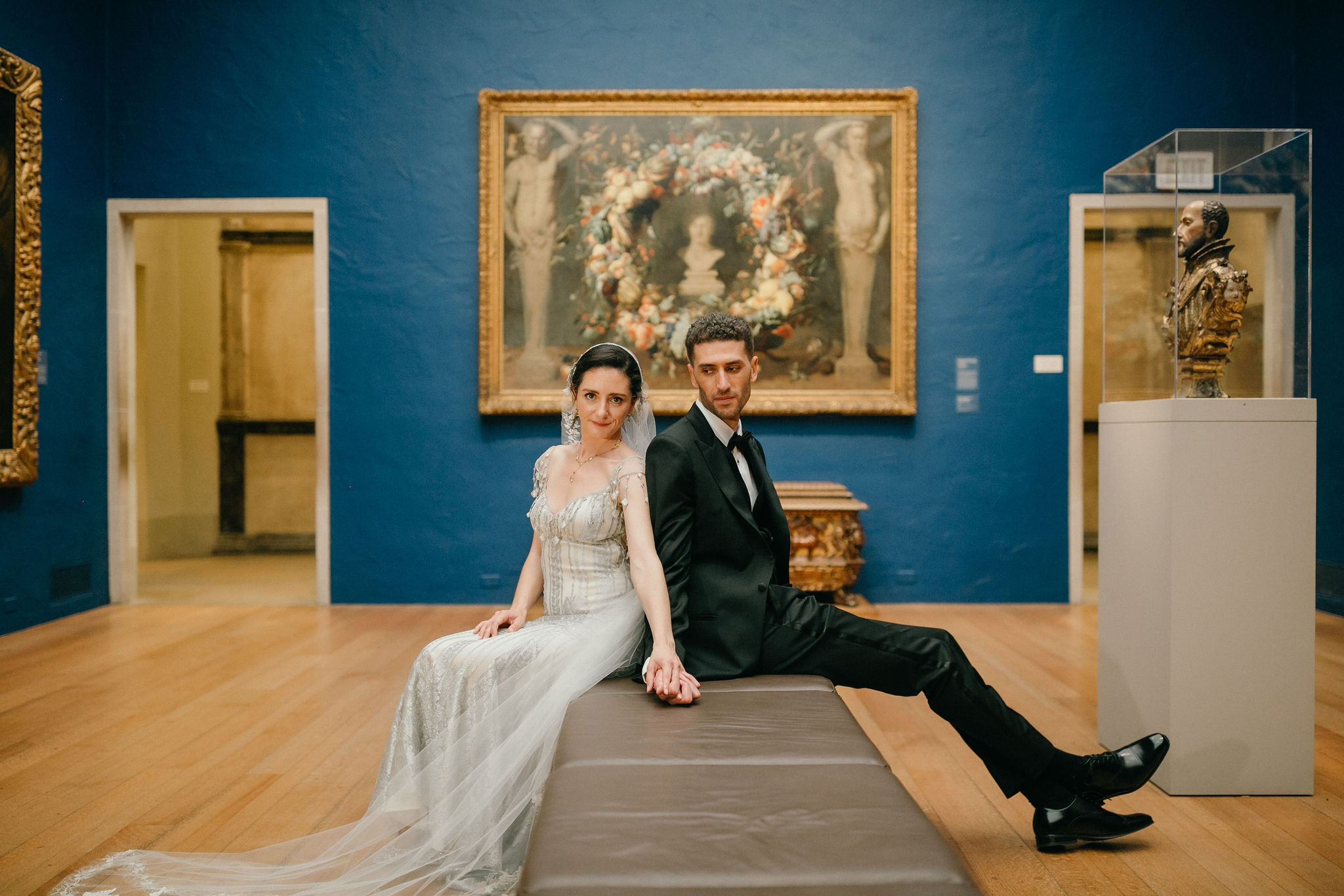 Philadelphia Museum of Art wedding portraits.