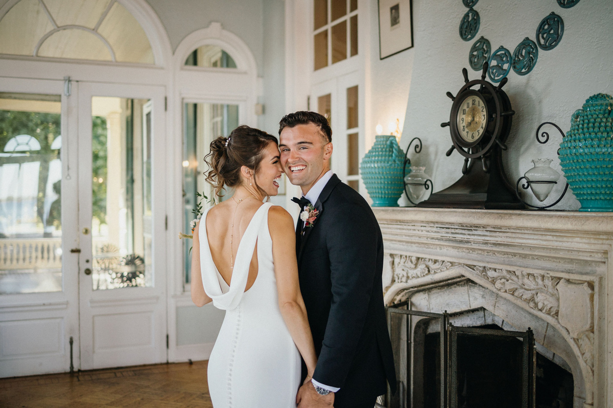 Sunroom wedding portrait in Glen Foerd estate