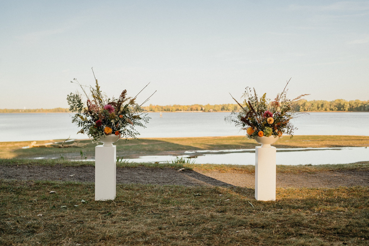 Sunset wedding ceremony at Glen Foerd in Philadelphia, PA.