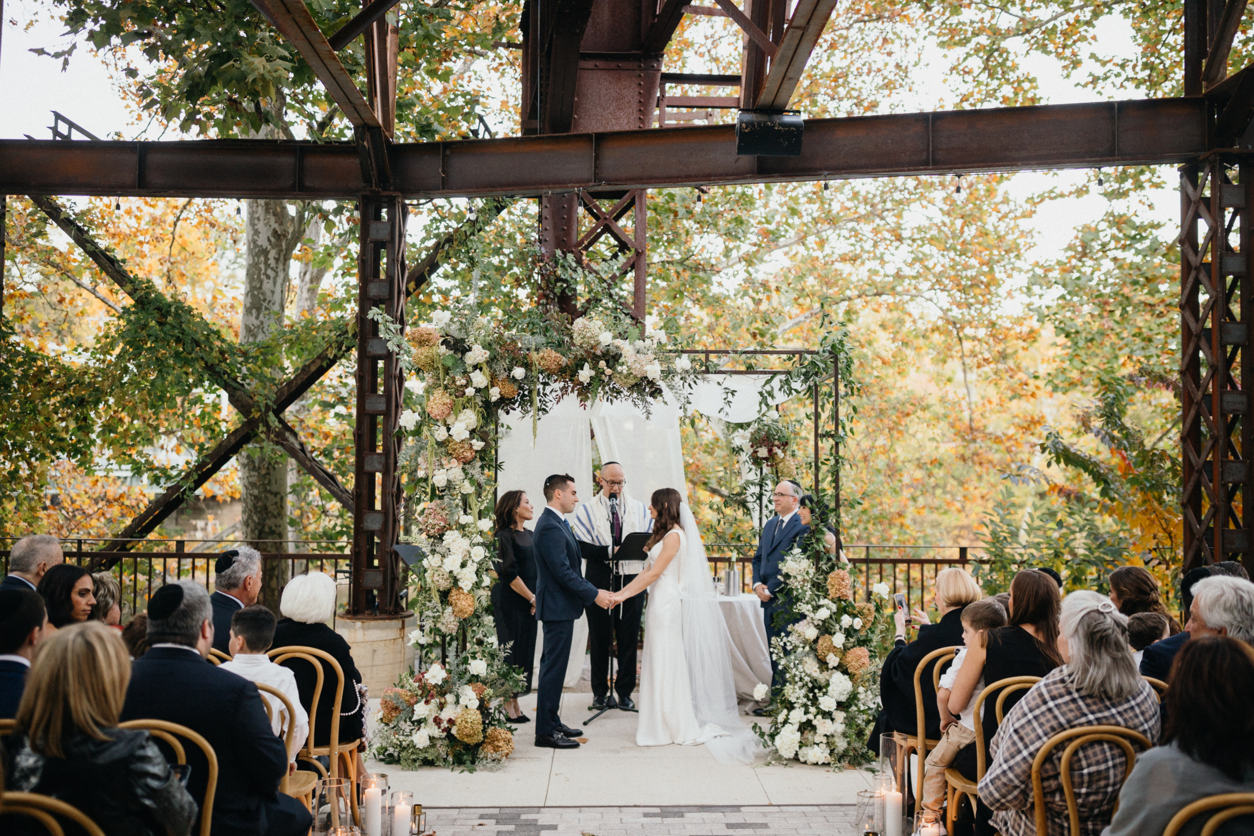 Weddings at The Pump House at Pencoyd offer outdoor ceremonies on the water. 