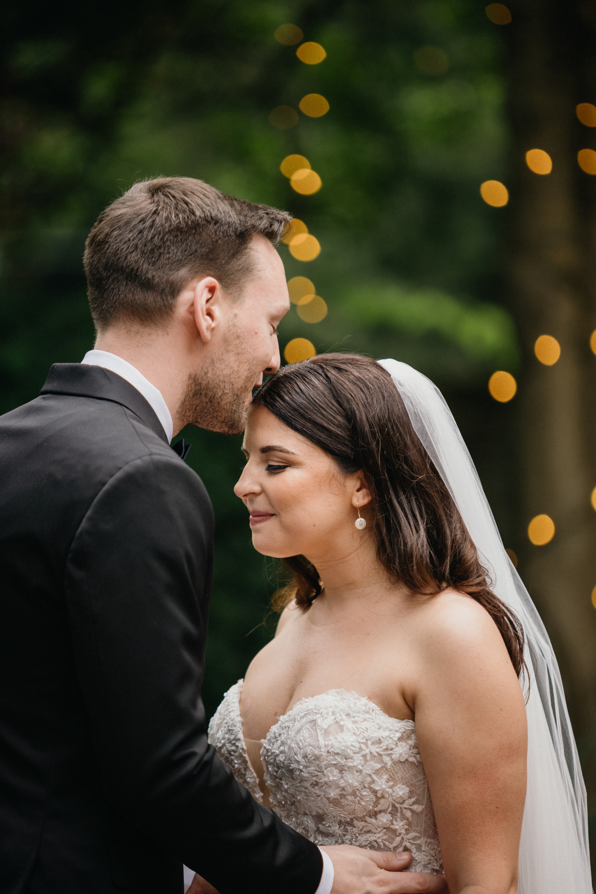 traditional wedding photographer in philadelphia