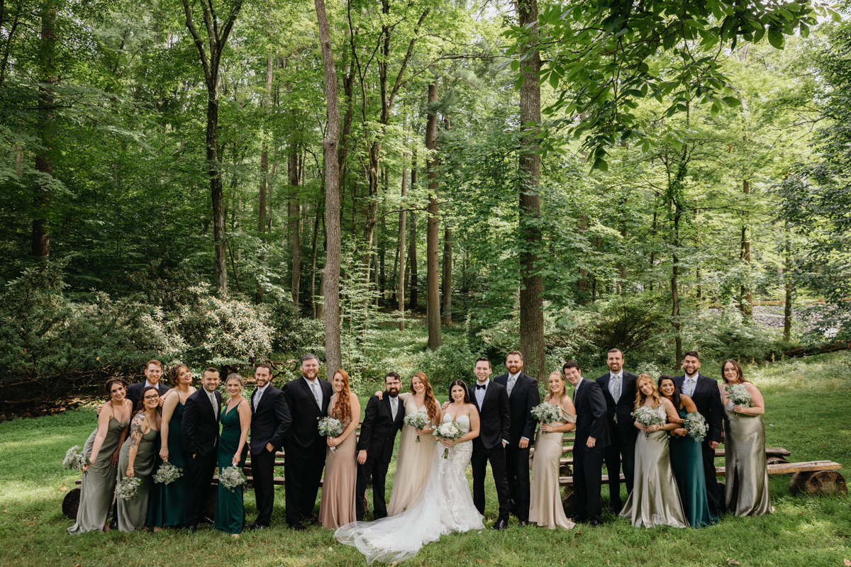 group portraits at holly hedge estate wedding