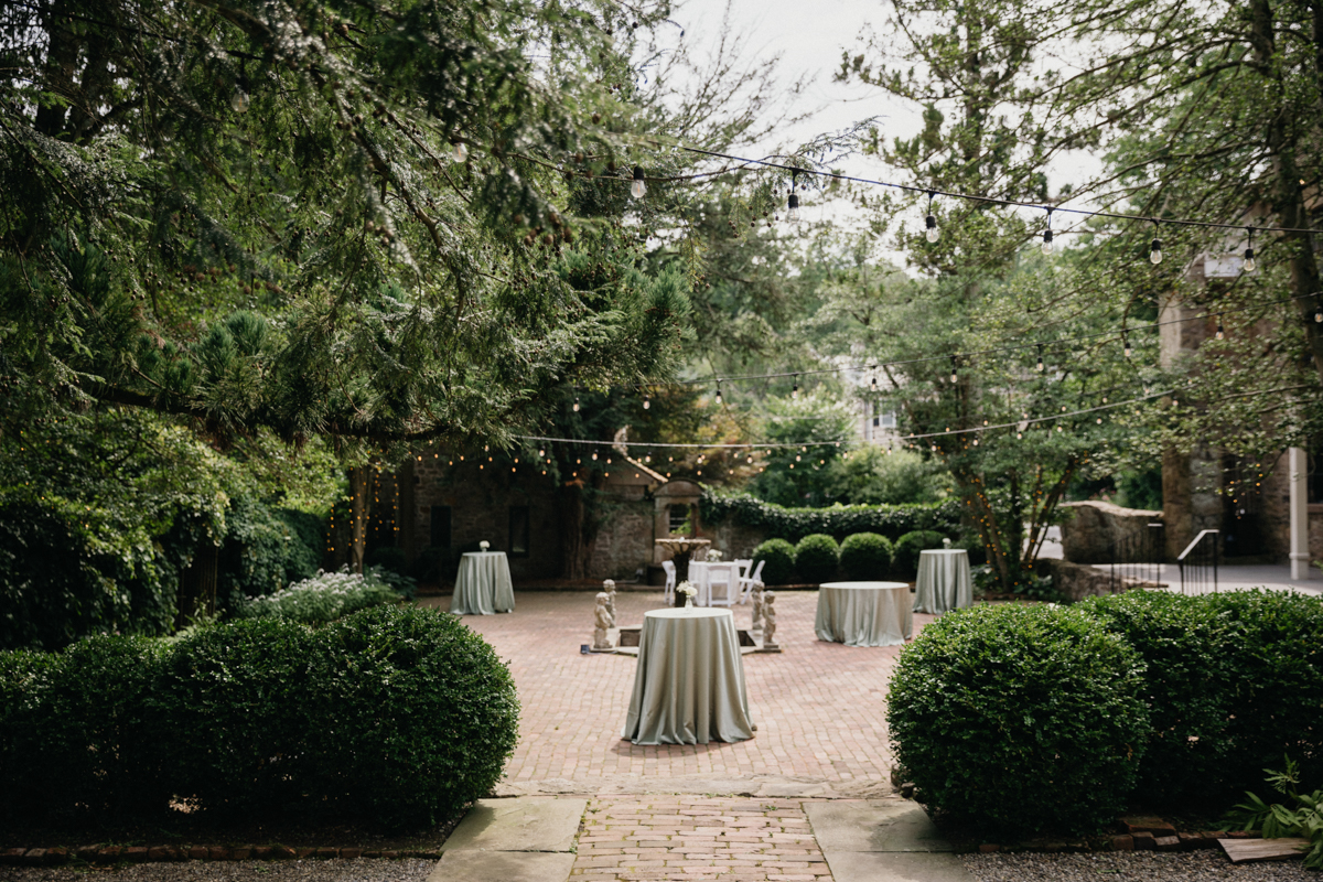 cocktail at top new hope wedding venue 