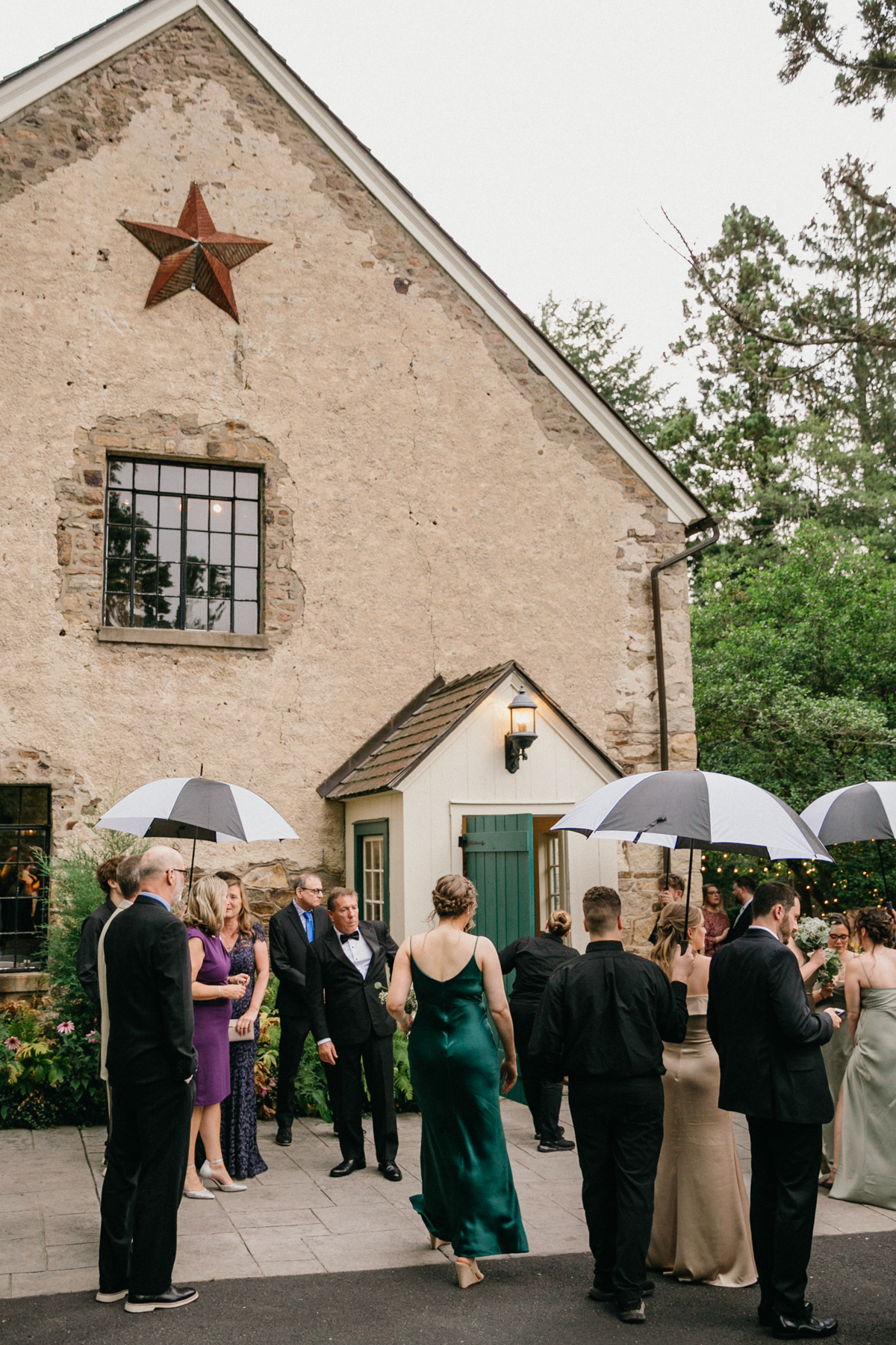rainy holly hedge estate wedding