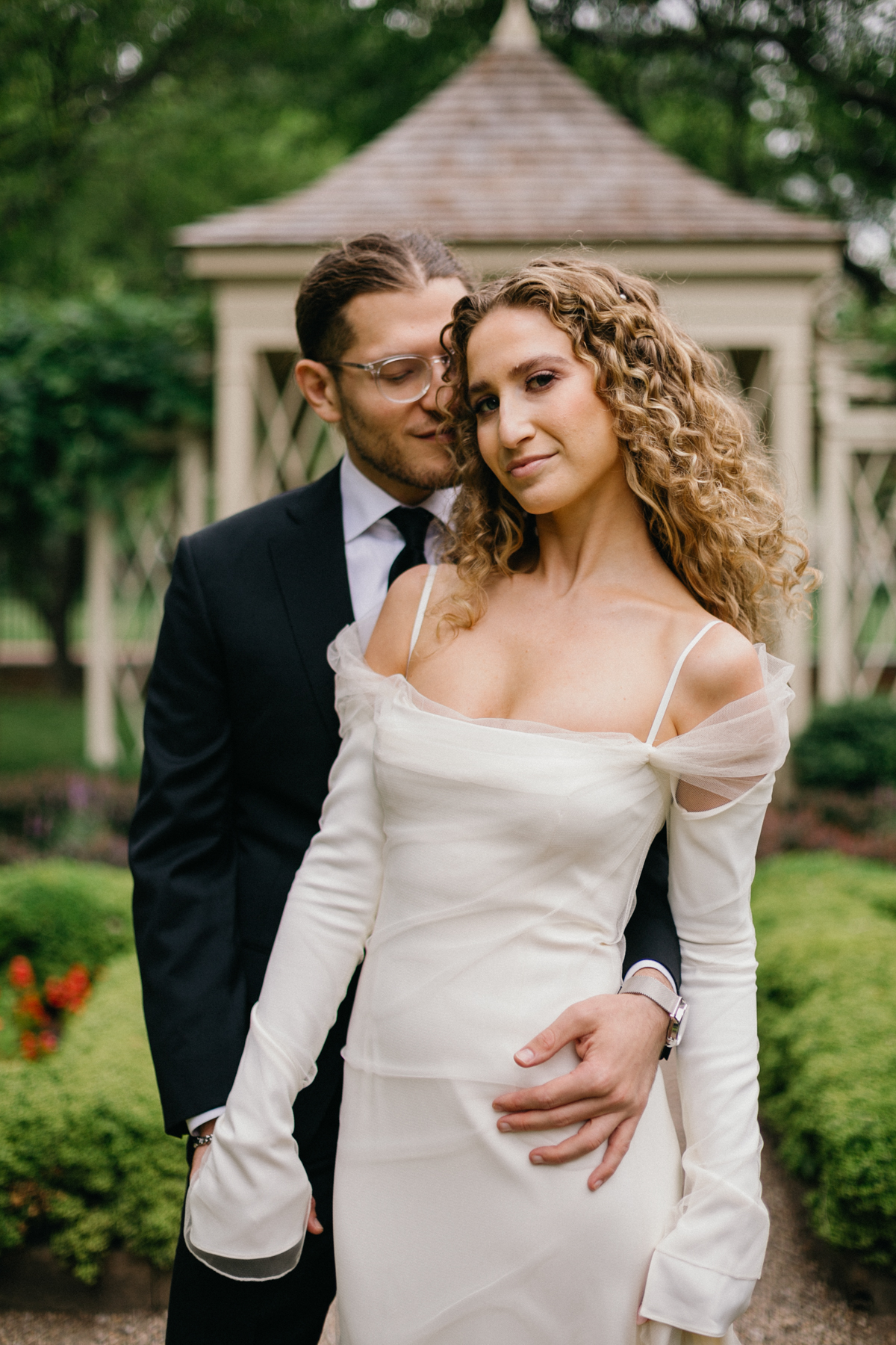 Quiet, romantic moment in the 18th Century Garden. – Editorial photographer, Zahav wedding in Philadelphia.
