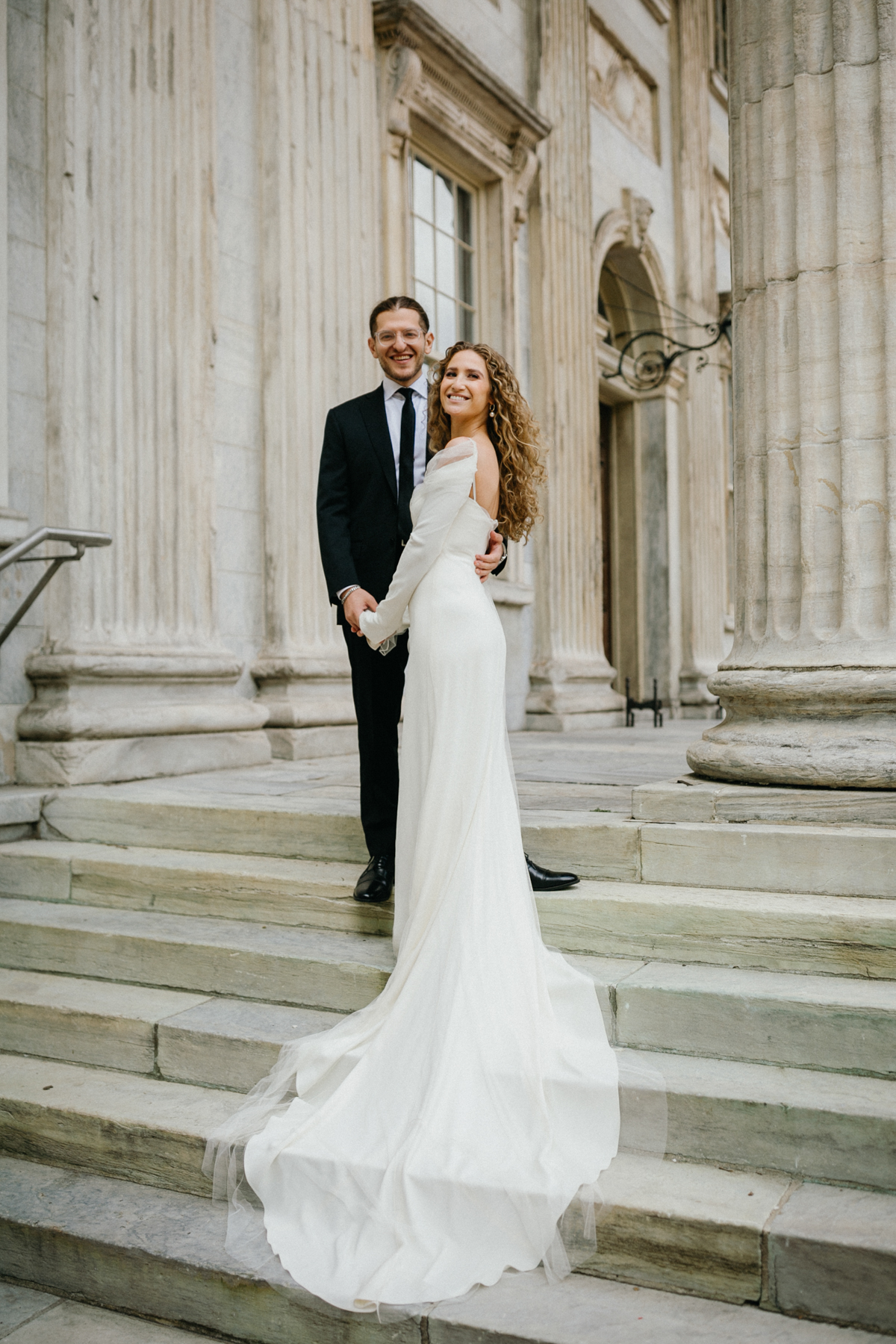 timeless wedding portraits at 2nd bank in old city philadelphia