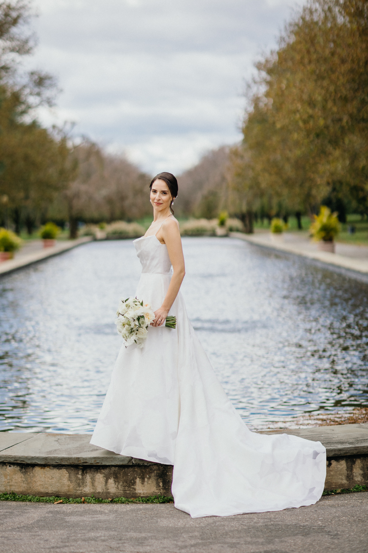 Philadelphia wedding photographer capturing portraits at the Horticulture Center