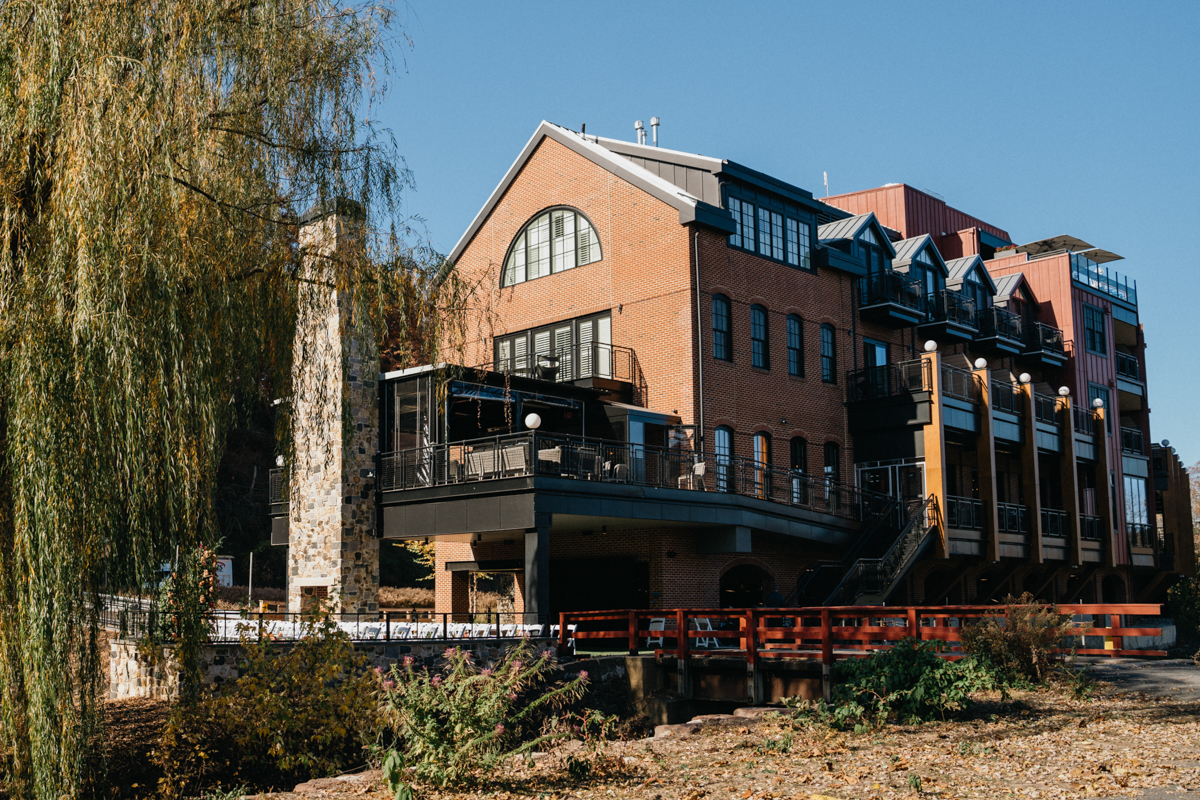 Industrial waterfront wedding venue in Philadelphia
