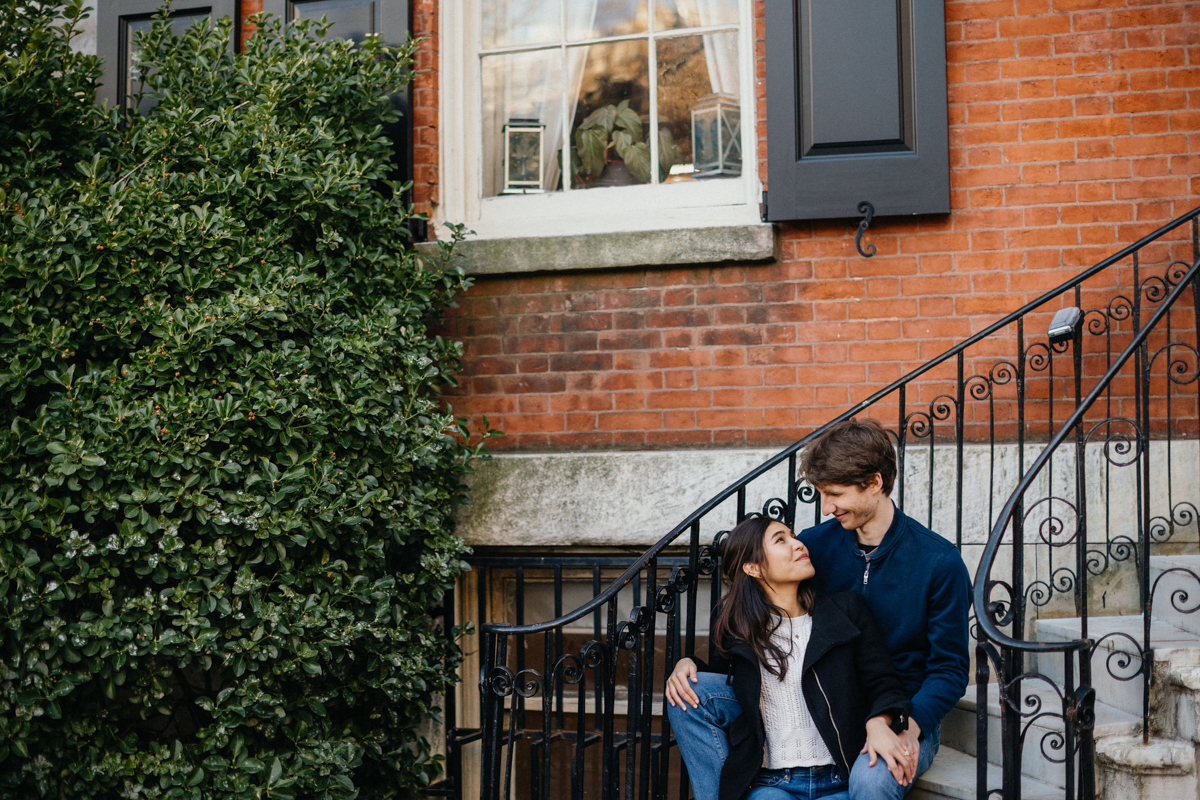 Philly engagement photographer shoots couples photo in Queen Village