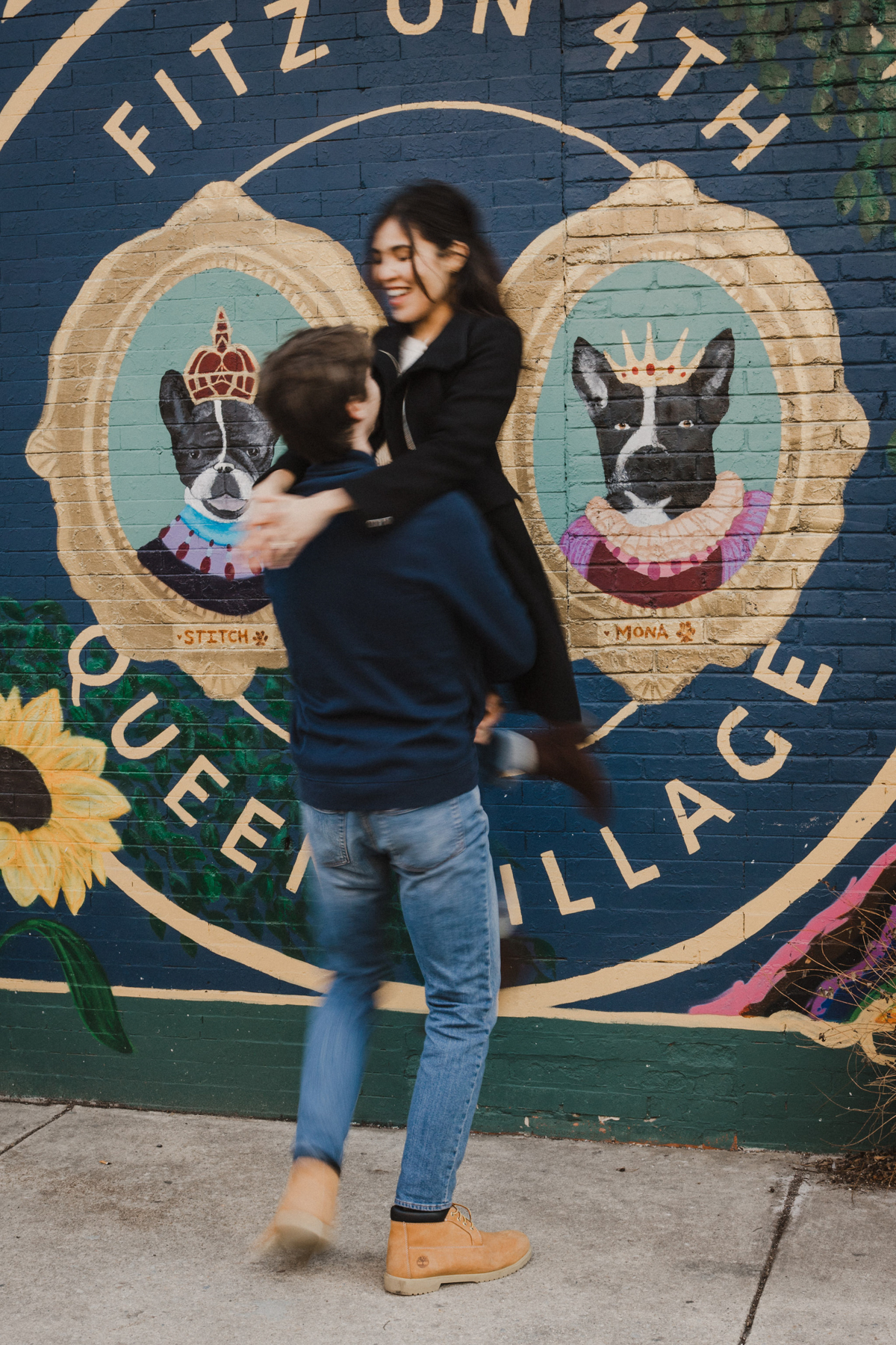 Philly couples photographer capturing couple’s love on cobblestone streets