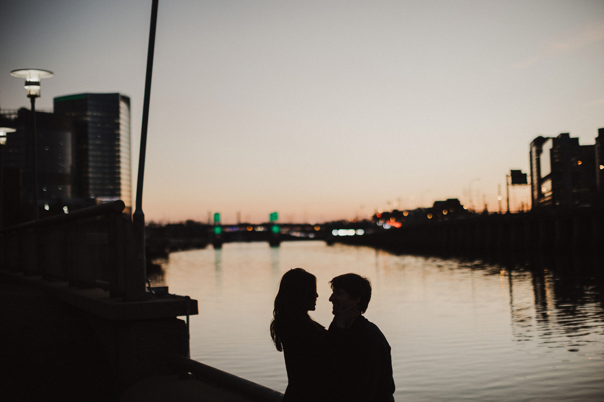 sunset couples photos in philadelphia