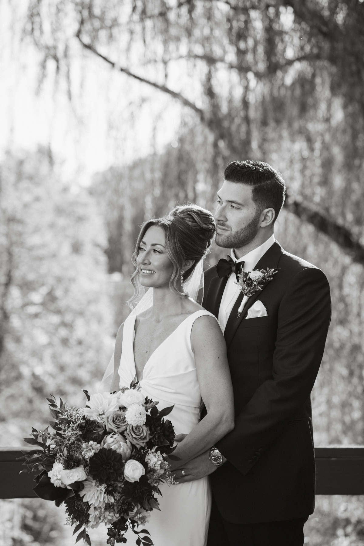 editorial portraits at river house at odettes wedding