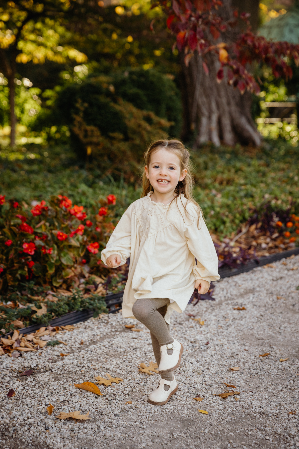 Philadelphia family photographer capturing relaxed fall moments outdoors