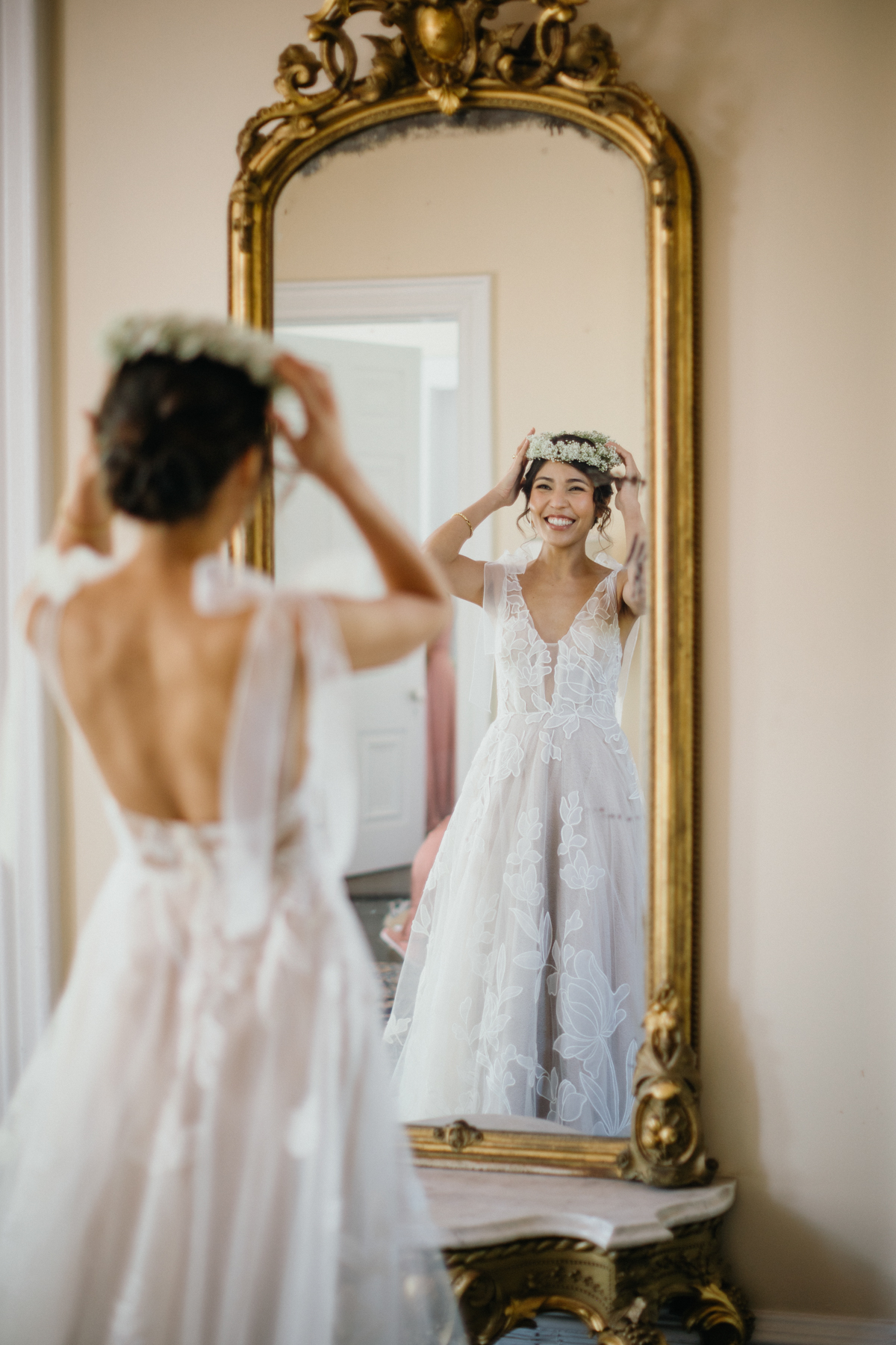 Bride getting ready at Portico wedding in Philly