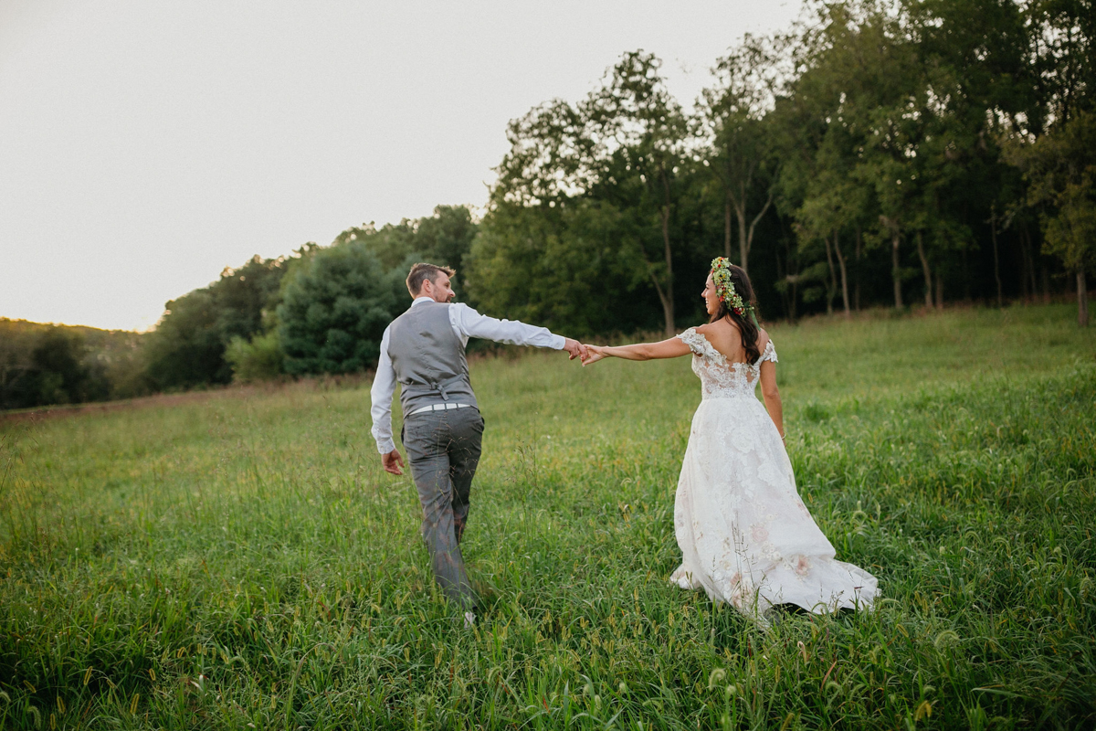 elegant backyard wedding