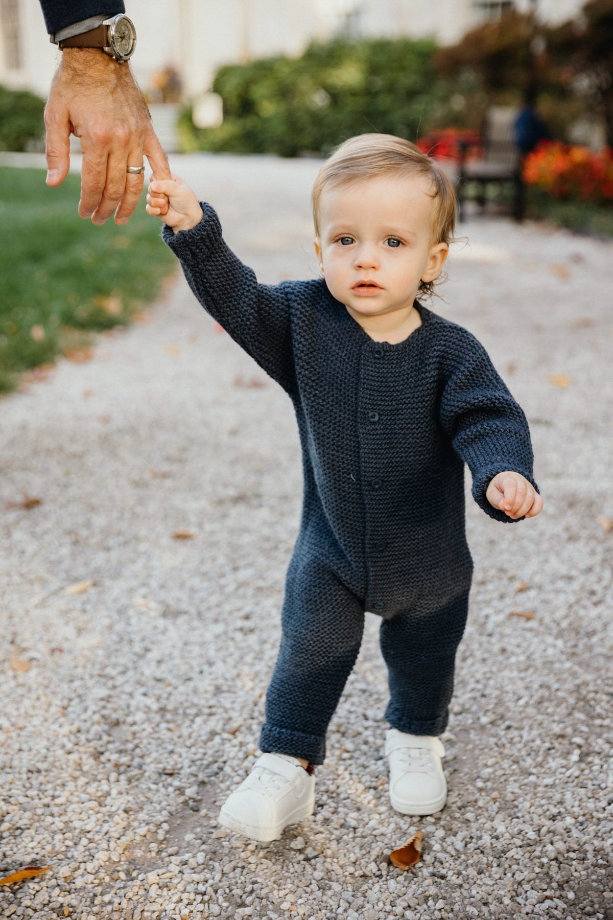 Philadelphia family photography with kids bundled in fall sweaters
