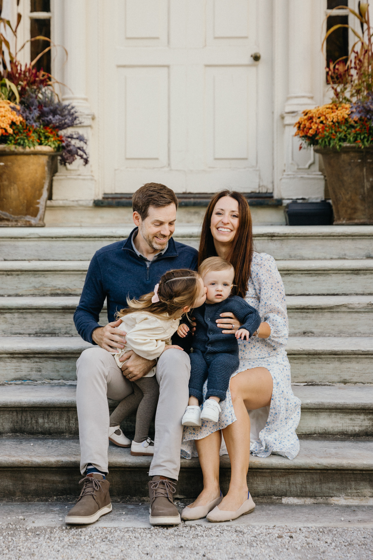 Philadelphia lifestyle family photographer capturing candid smiles