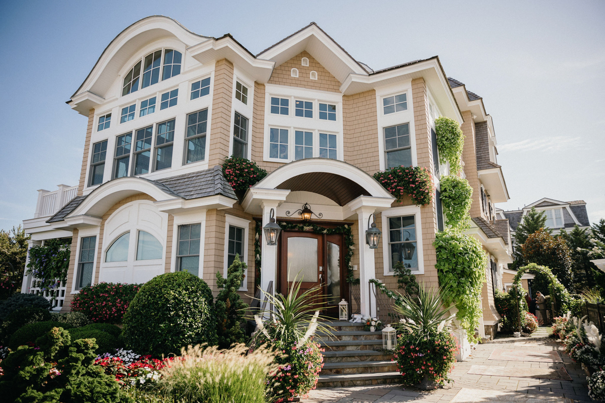 luxury avalon backyard wedding 