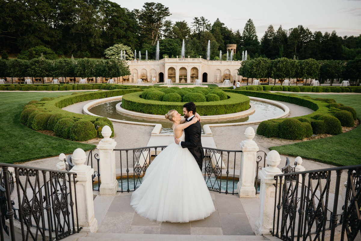 Outdoor ceremony at Longwood Gardens, a scenic venue near Philadelphia