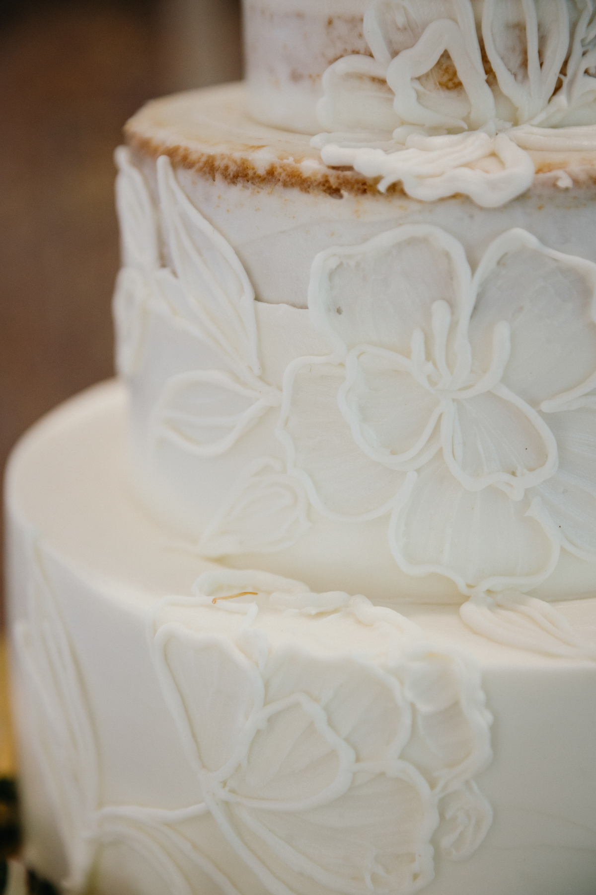 white floral detail wedding cake