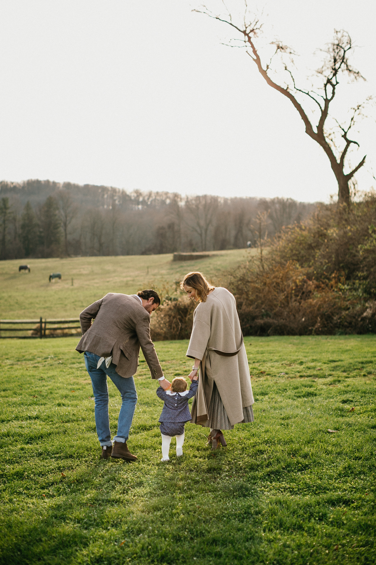 Philly family photographer outdoor lifestyle baby photos