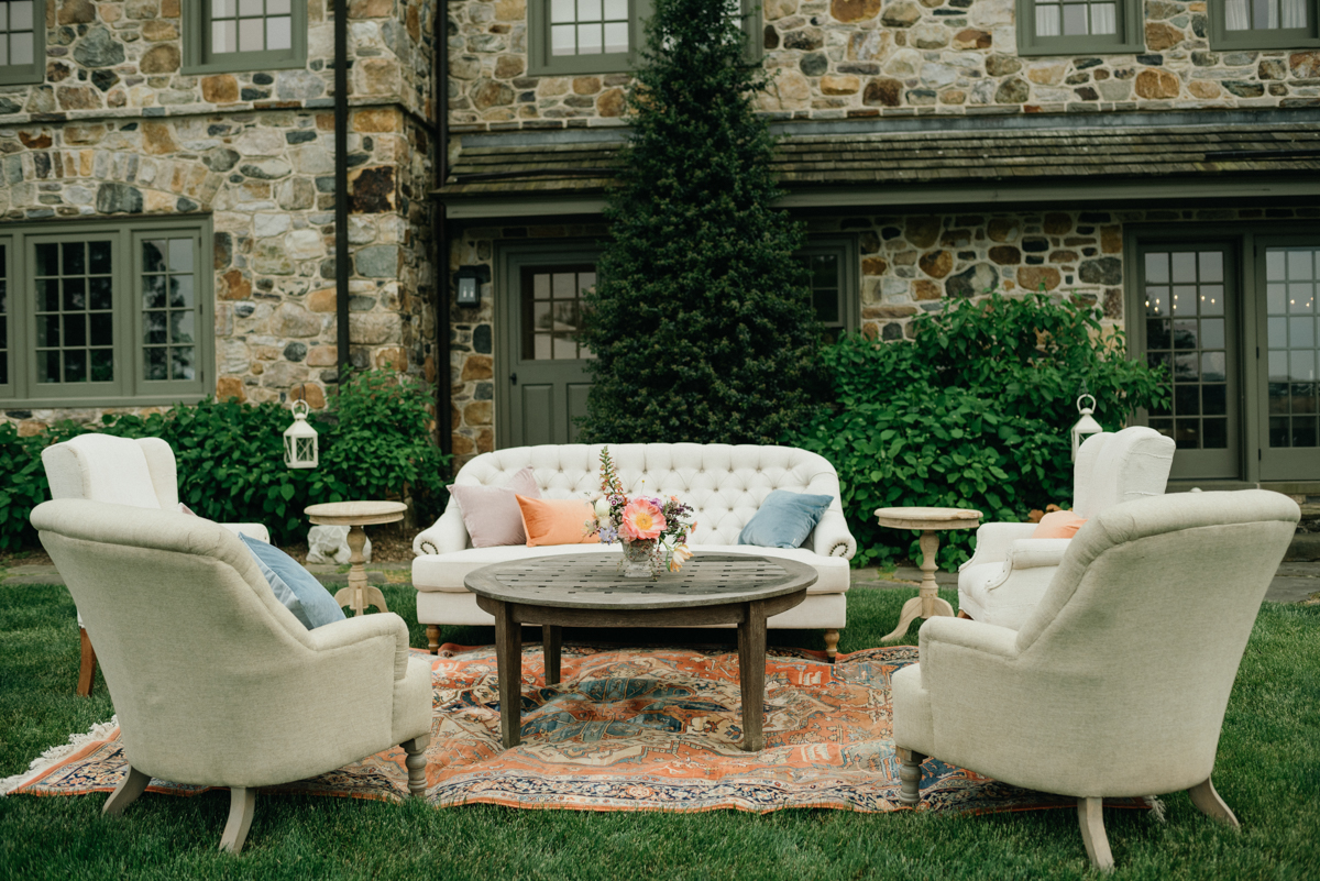 cottagecore garden wedding inspo