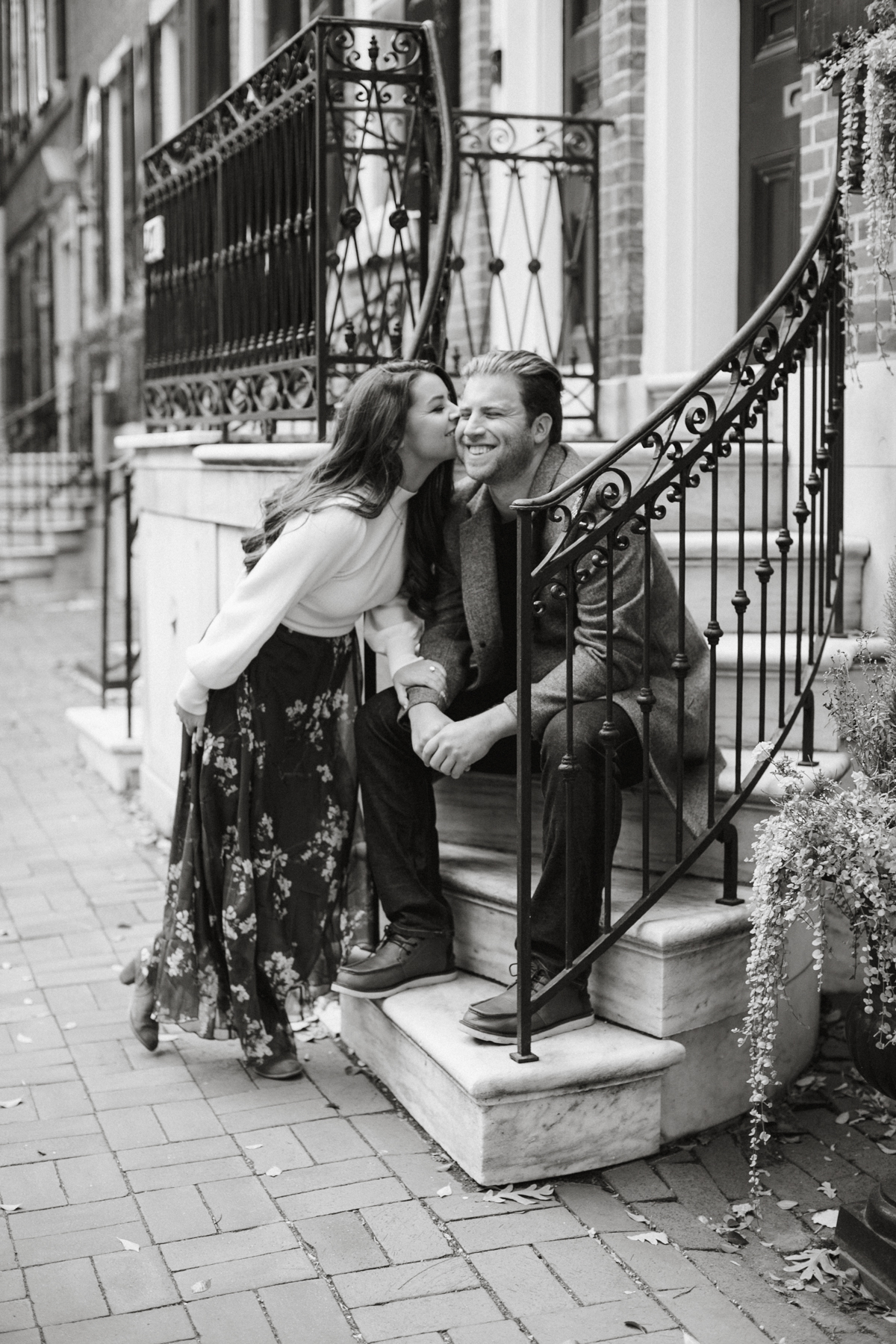 old city engagement session philadelphia