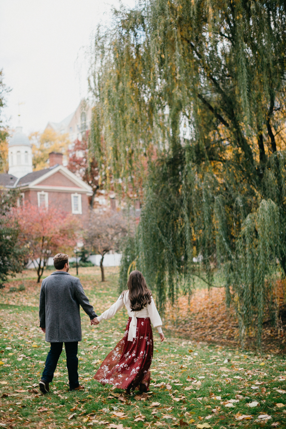 where to take engagement photos in philly