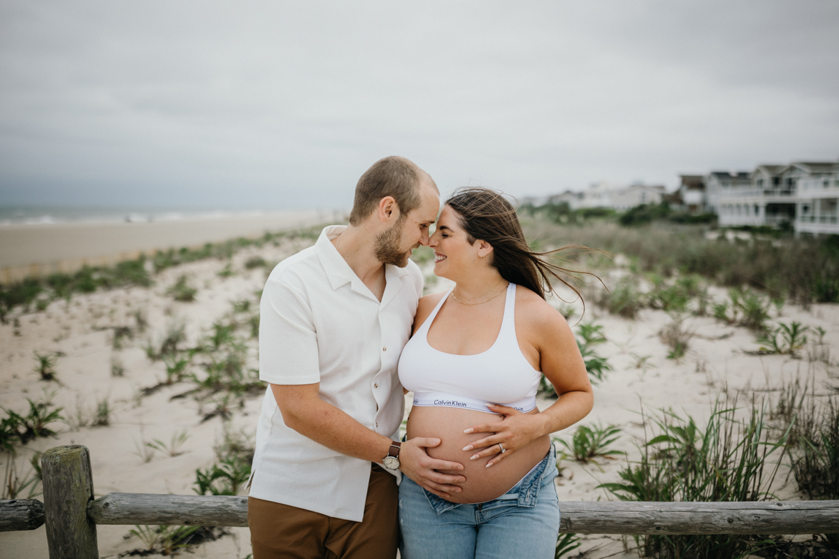 beach maternity photos