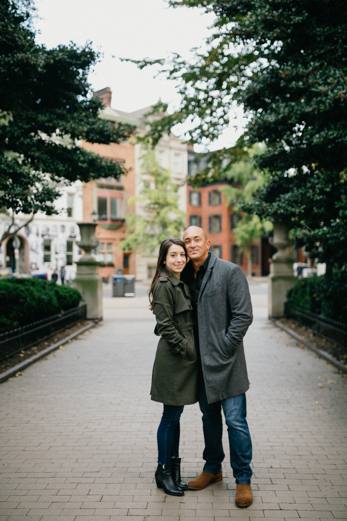 fall engagement photos in philadelphia