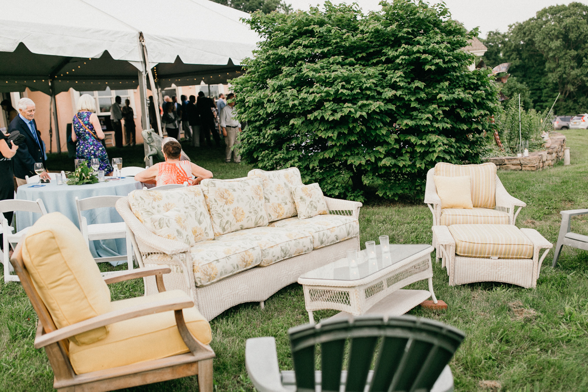 unique garden wedding decor