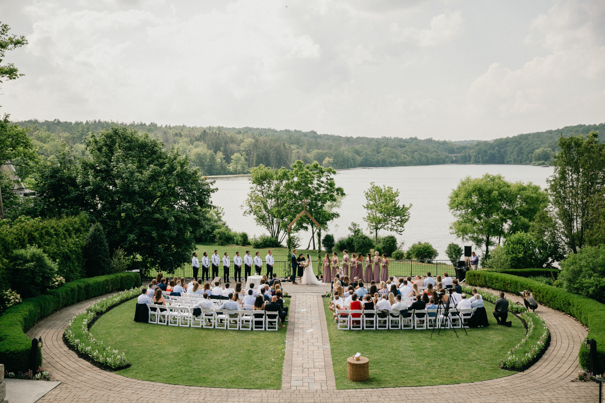 lake house inn wedding