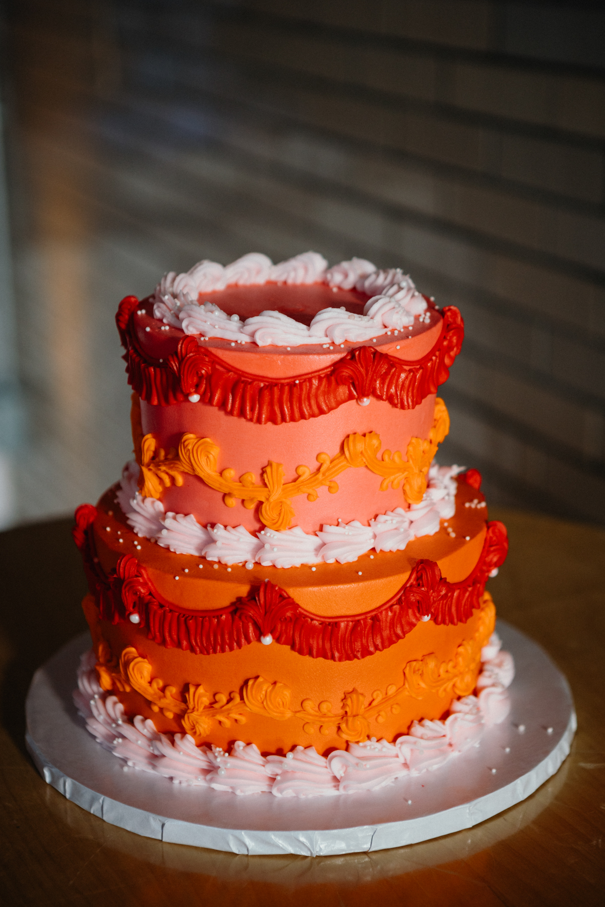neon vintage piped wedding cake