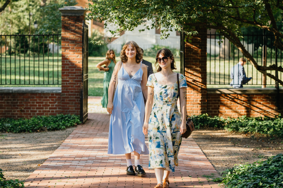philly elopement 18th century garden