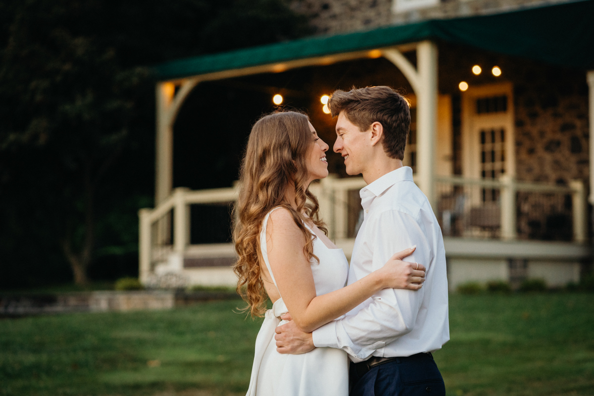 engagement session at grace winery