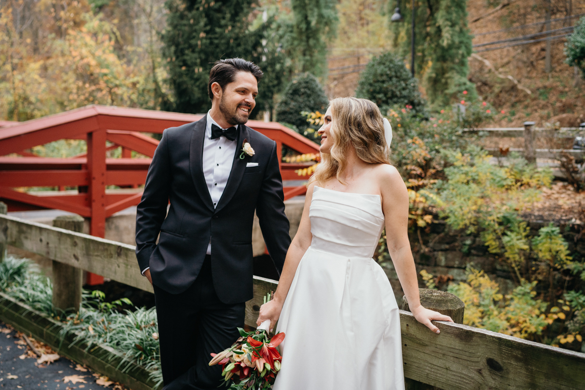 river house at odettes fall wedding