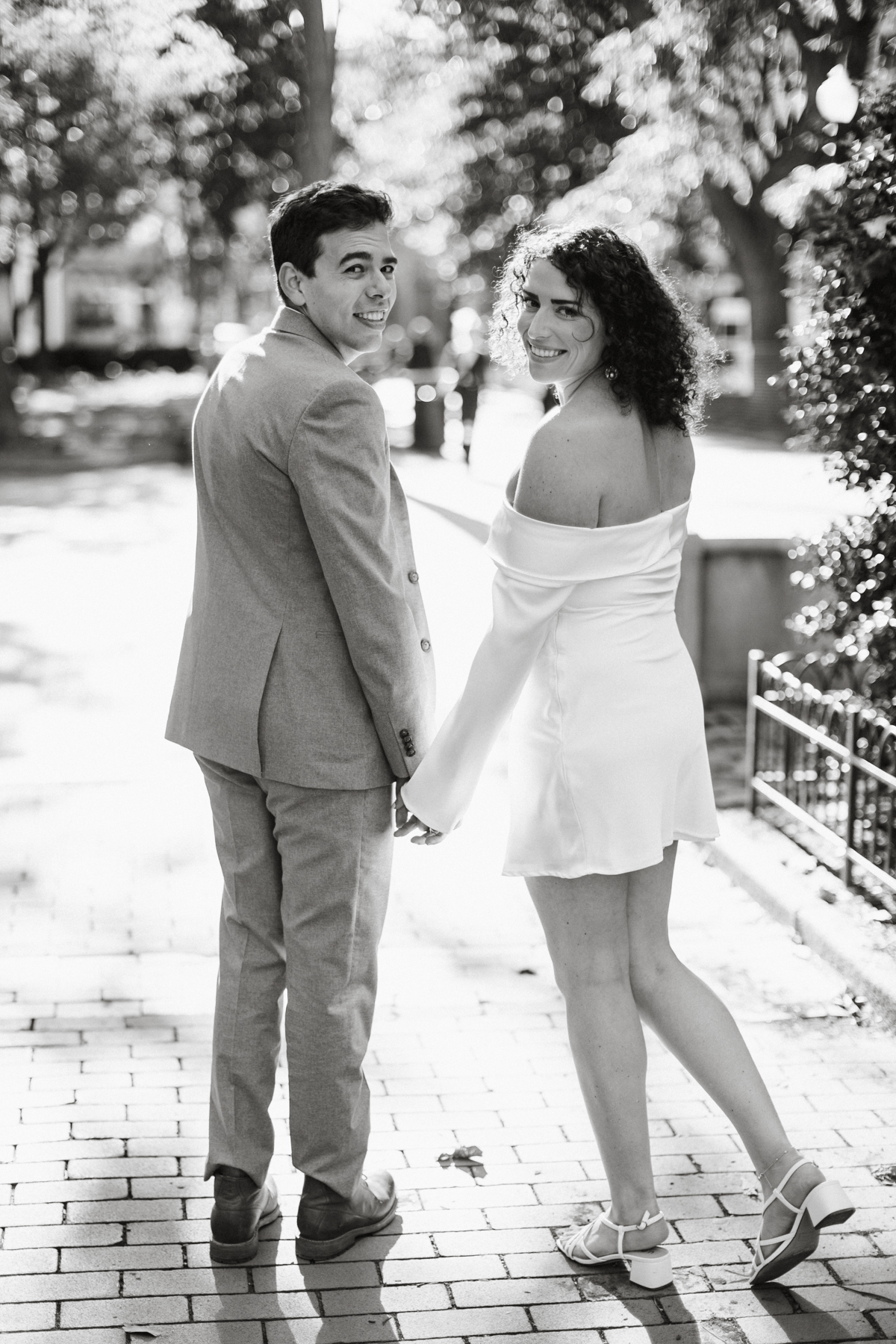 natural couples photography in philly